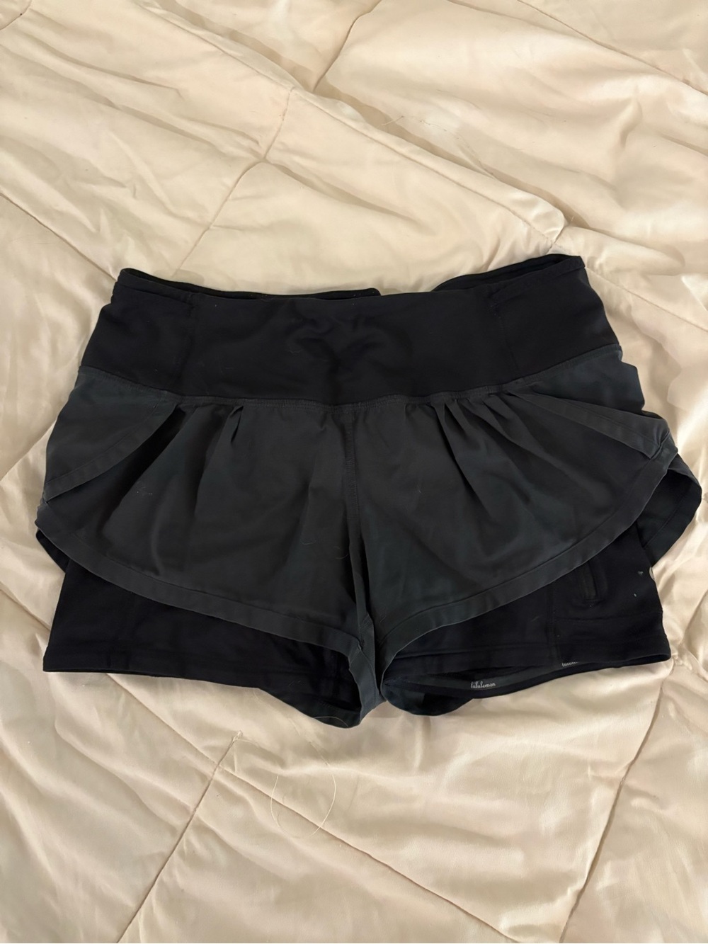Lululemon Women’s Black & Grey Running Shorts